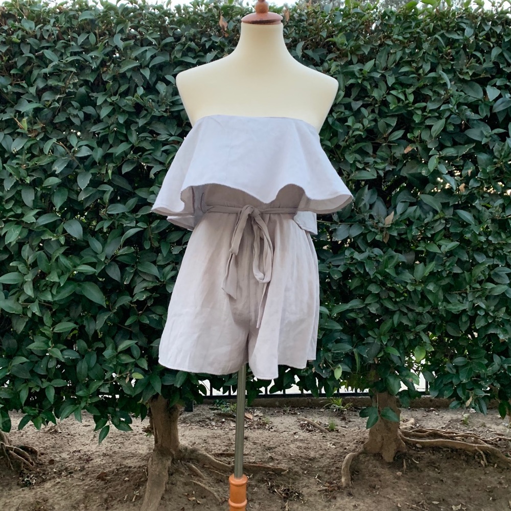 Strapless romper